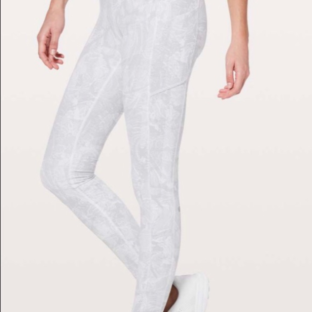 Lululemon Speed Up Tight 28 Jasmine Colored
